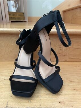 Torrid | Black | Triple Strap | Block
Heels | Size 8 WW | Satin Look | Strappy